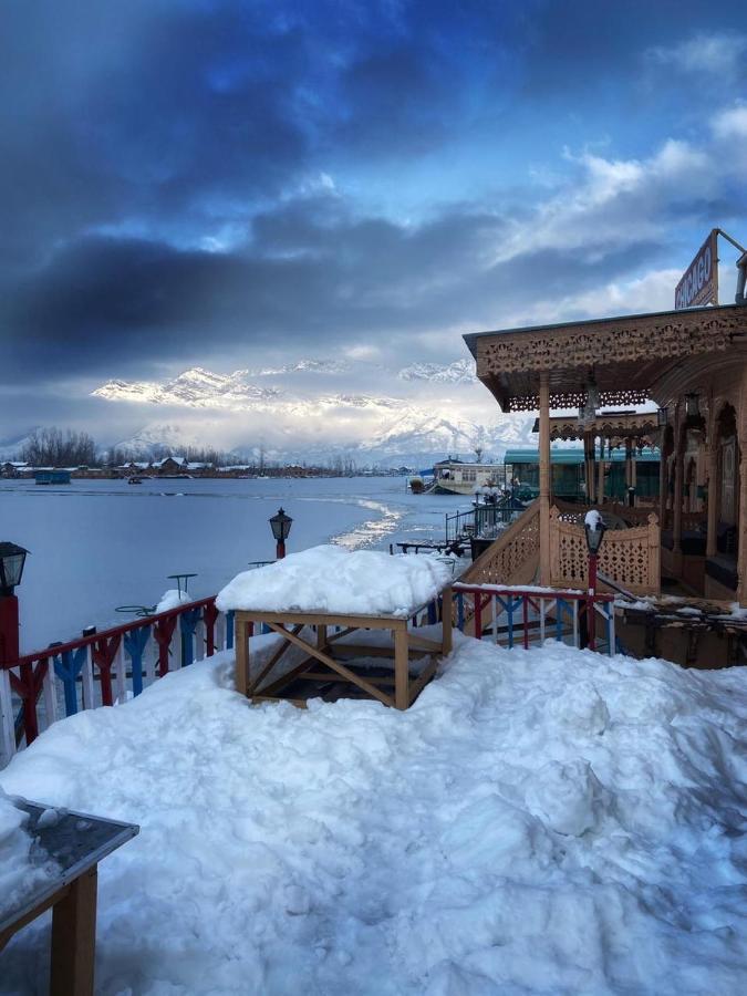 Srīnagar Chicago Group Of Houseboats酒店 外观 照片
