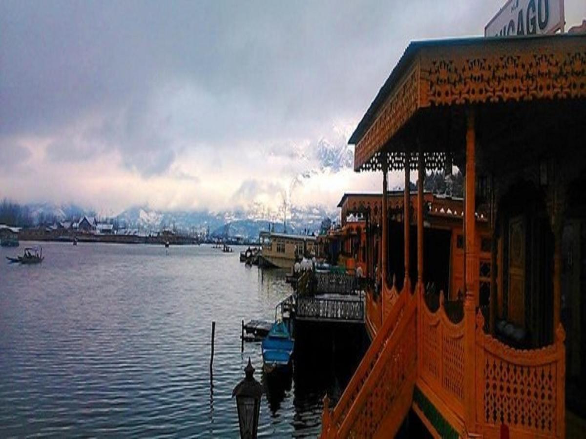 Srīnagar Chicago Group Of Houseboats酒店 外观 照片